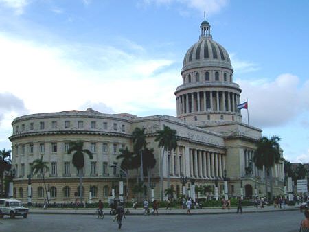 CUBA - LA HABANA - EL MALECON